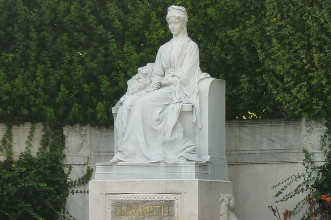 Introducing Vienna Walking Tour: The Capital of the Habsburgs - Imperial relics and Europe’s long story