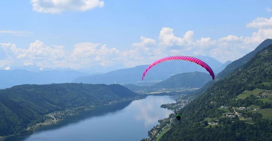 Kärnten/Villach: Tandem Paragliding Flight - What the 20-minute tandem flight feels like