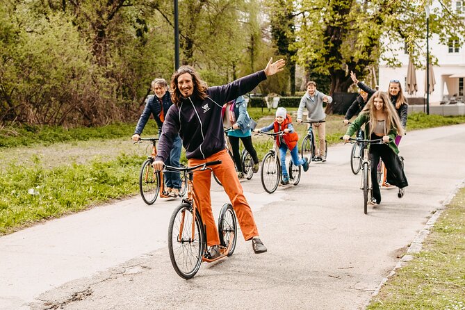 Kickbike Tour - discovering the city in a fun and active way - Steingasse: old streets and a closer look