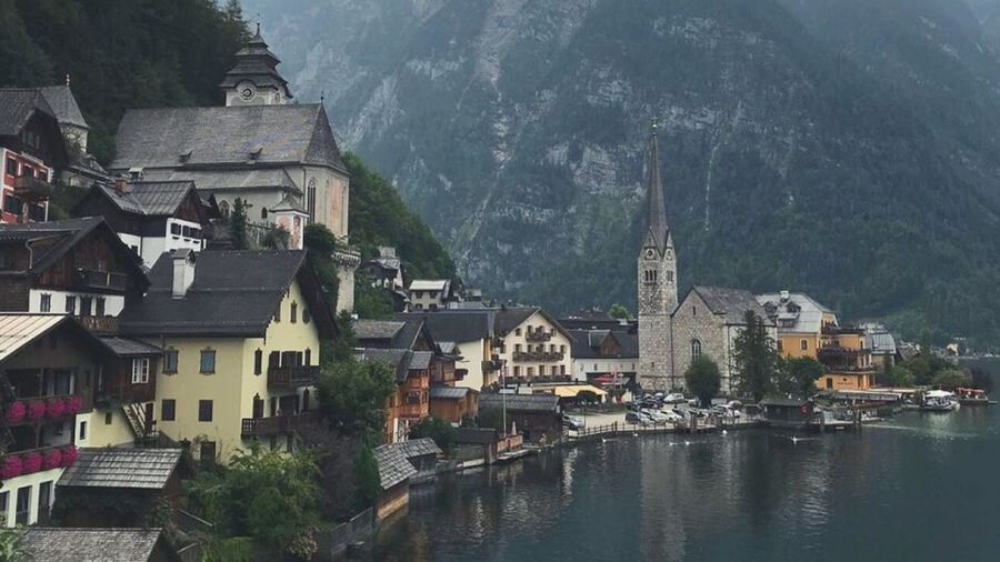 Majestic Walking Tour of Hallstatt - Evangelische Pfarrkirche Hallstatt