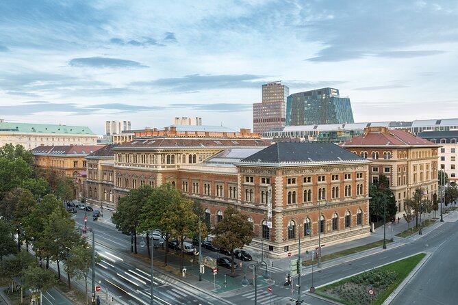 MAK - Museum of Applied Arts, Vienna, Ticket - Skip-the-line access: useful, but not always necessary