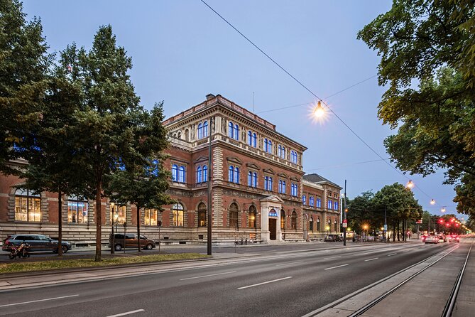 MAK - Museum of Applied Arts, Vienna, Ticket - Five centuries of objects, from medieval work to modern design