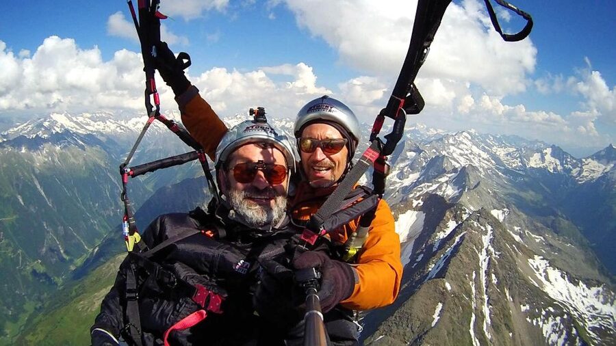 Mayrhofen: Paragliding Flight Experience Over Mountains - The Takeoff Run and First Minutes in the Air