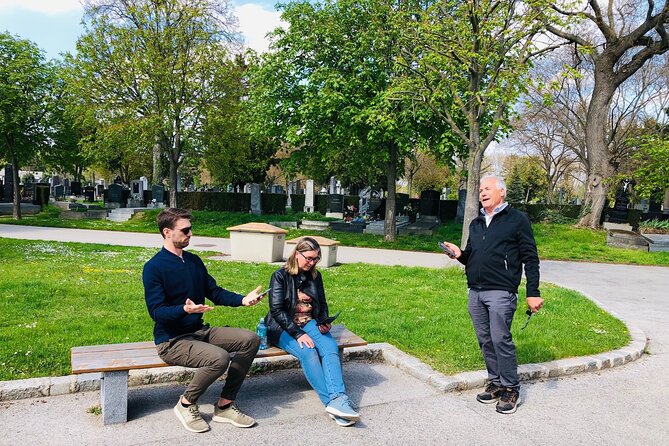 Mobile puzzle rally tour at the Vienna Central Cemetery - Famous Neighbors and Several Faiths