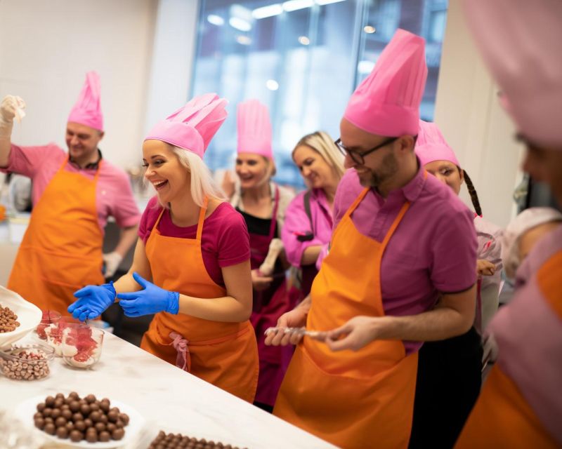 Mozart Kugel Workshop - Making Mozart Kugel at Schönbrunner Strasse 99