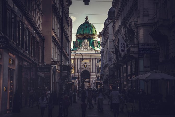 Mystery rally Vienna: The scary city - Stop 5: Augustinerkirche and a quieter historic pause