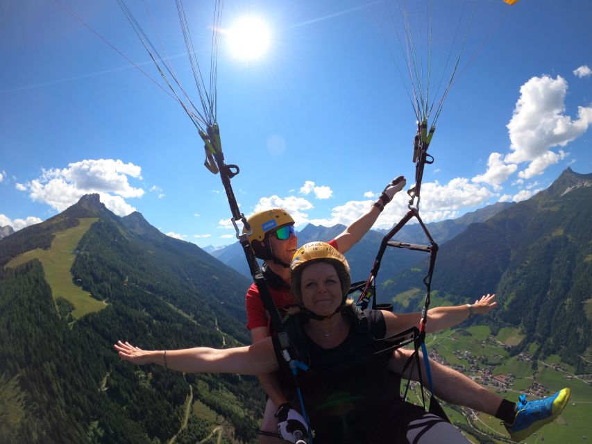 Neustift im Stubaital: Panoramic Tandem Paragliding Flight - Key points at a glance