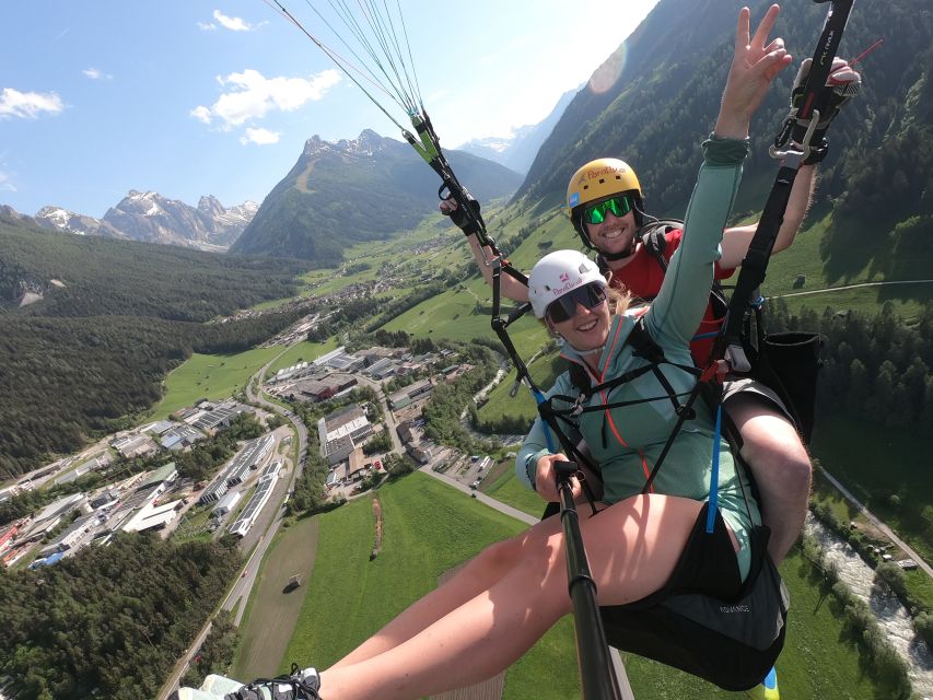 Neustift im Stubaital: Panoramic Tandem Paragliding Flight - About 20 minutes above the Stubai Valley