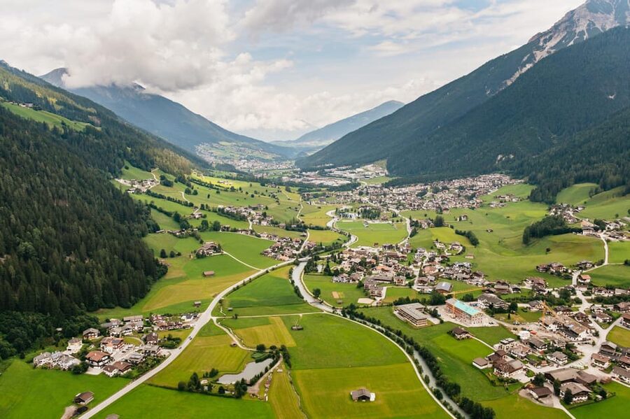 Neustift im Stubaital: Tandem Paragliding Flight - Key points to know before booking