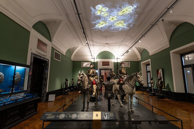New Hofburg Palace Tour House of Habsburg - Planning your visit at Heldenplatz