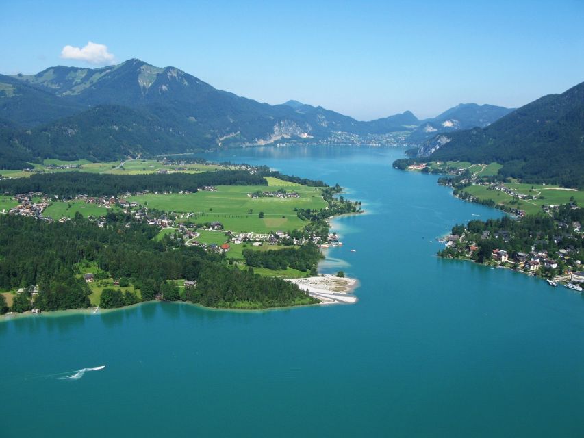 Original Sound of Music Tour with Schnitzel + Noodles - Mondsee Wedding Chapel