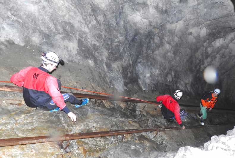 Ötztal: Guided Cave Tour for Beginners - A mountain tour with a different kind of view