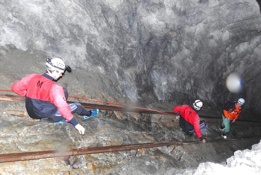 Ötztal: Guided Cave Tour for Beginners - Riding to the cave entrance