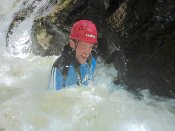 Ötztal: Obere Auerklamm Canyoning Tour for Beginners - Getting ready at the Outdoorzentrum