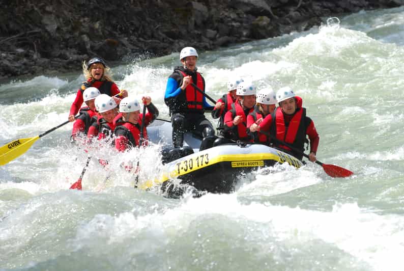 Ötztal: Rafting at Imster Canyon for Beginners - Getting comfortable before the rapids