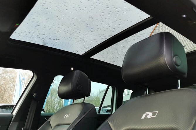 Private Airport and City Transfer in Panoramic Roof Station Wagon - What happens on the ride into Vienna