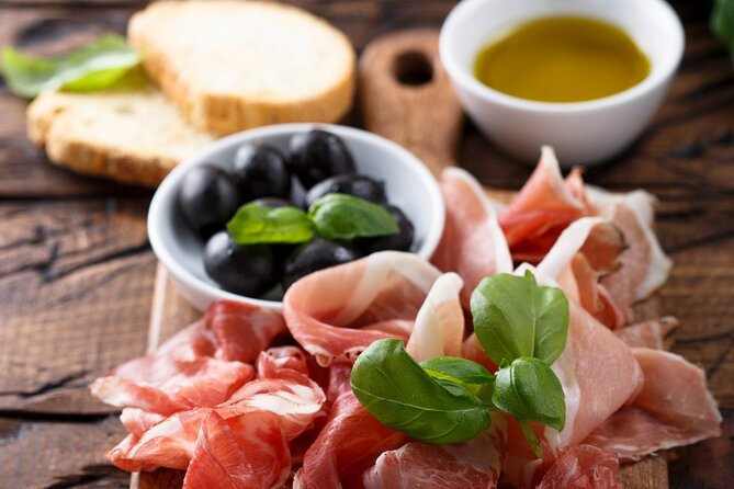 Private Austrian Wine & Charcuterie Tasting Class with a Pro-Sommelière - A private format with room for real questions
