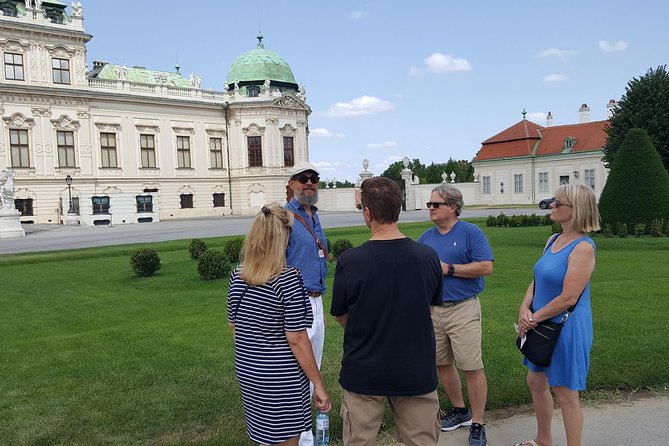 Private Belvedere Palace and Museum Tour - Meeting at Belvedere Palace and Getting Around