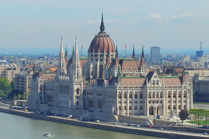 Private Budapest Day Trip from Vienna - Reaching Budapest and getting your bearings