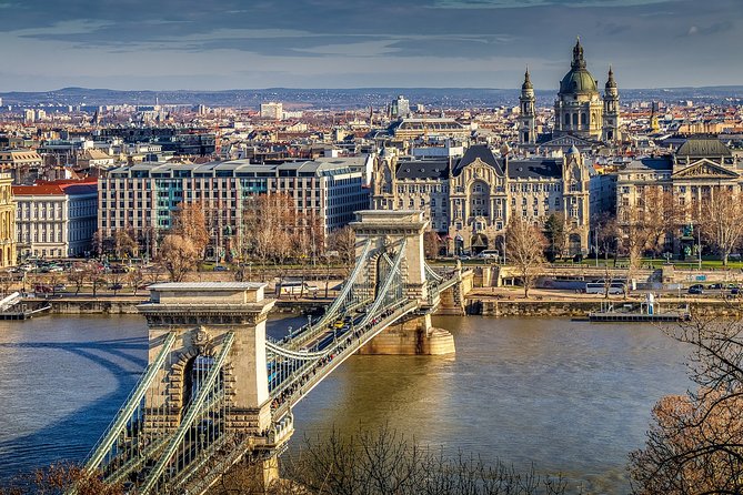 Private day tour to Budapest from Vienna - Vaci Street provides an hour for lunch and shopping