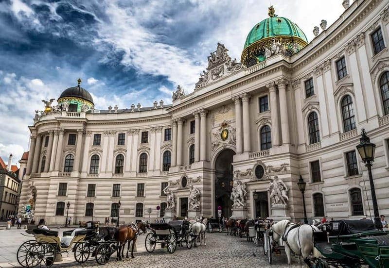 Private day trip: Budapest > Bratislava & Vienna, in English - Hofburg Palace and the imperial center