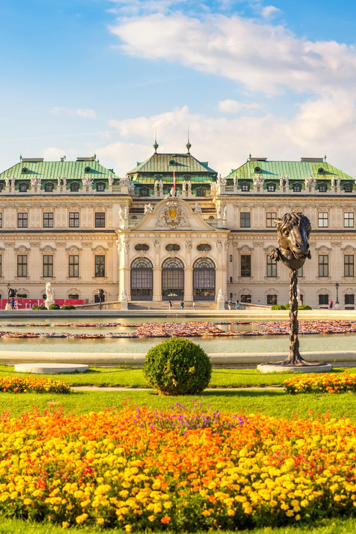 Private day trip from Budapest to Vienna and back - Schönbrunn Palace and its Baroque setting