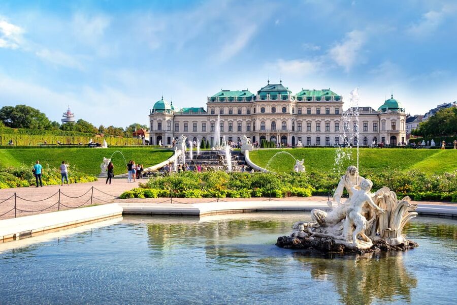Private day trip from Budapest to Vienna and back - The Hofburg and Vienna’s grand central core