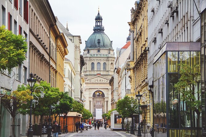 Private day trip from Munich to Eagle's Nest and Salzburg - The difference between a driver and a private guide
