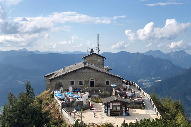 Private Eagle's Nest and Hallstatt tour from Salzburg - A full day from Salzburg to two very different sights