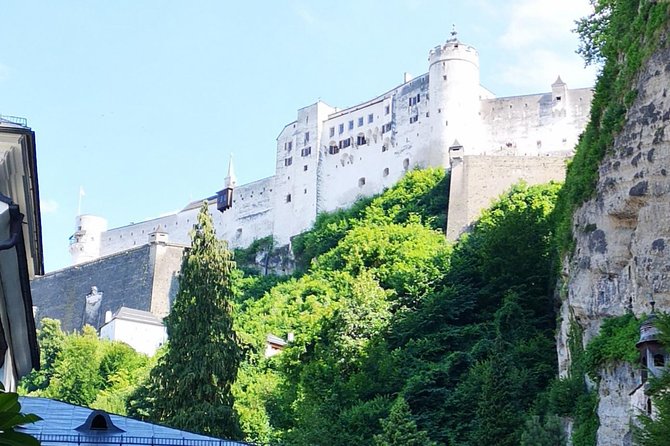 Private Eagles Nest & Salzburg Mini Van Tour incl. S.O.M sights - Hellbrunn Palace and the famous gazebo