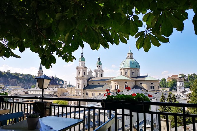 Private Eagles Nest & Salzburg Mini Van Tour incl. S.O.M sights - Kehlsteinhaus and the Documentation Centre