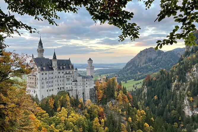 Private Full-Day Tour of Neuschwanstein Castle from Innsbruck - Walking uphill, buses, and horse-drawn carriages