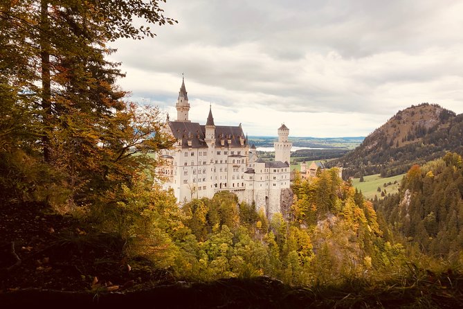 Private Full-Day Tour of Neuschwanstein Castle from Innsbruck - Queen Mary’s Bridge and the famous castle view