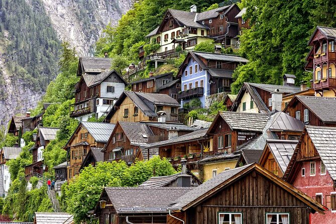 Private guided tour from Vienna to Hallstatt with Skywalk & Salt Mine Experience - An early start and an informative ride west
