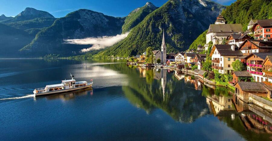 Private Hallstatt Full-Day Tour - From Salzburg to the Salzkammergut