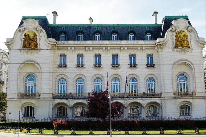 Private Klimt & Vienna Art Walk — From Baroque to Secession - Klimt’s Beethoven Frieze inside the Secession
