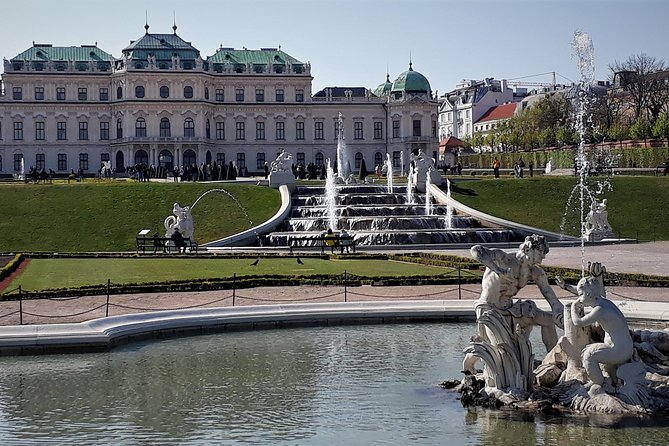 Private Klimt & Vienna Art Walk — From Baroque to Secession - Entering the Belvedere gardens and Upper Belvedere