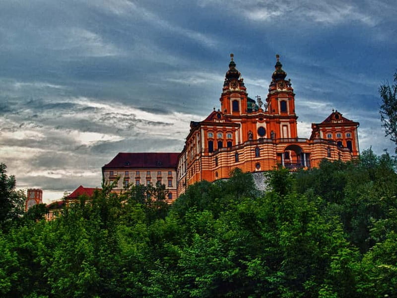 Private Melk Hallstatt, Salzburg tour from Vienna - The Wachau Valley drive is part of the experience
