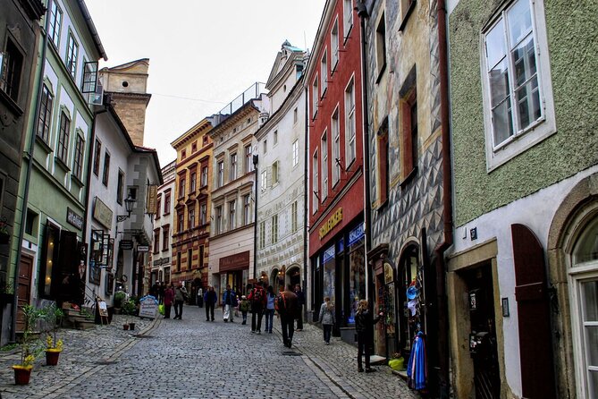 Private one way transfer from Cesky Krumlov to Vienna - Arriving in Vienna at your chosen address