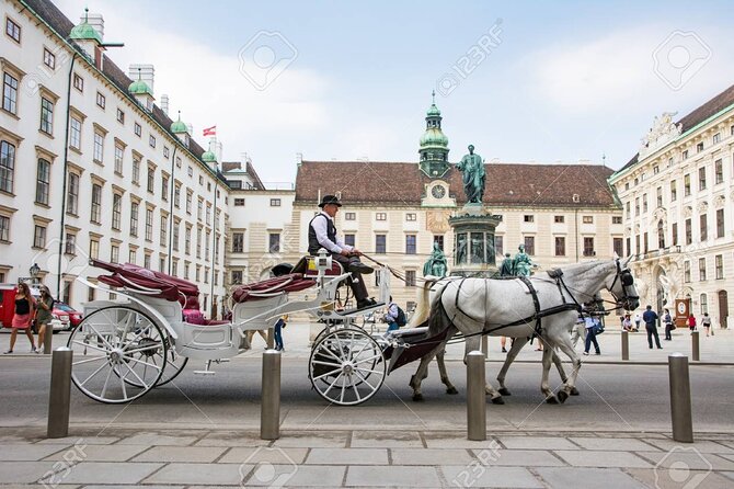 Private one way transfer from Cesky Krumlov to Vienna - What the $568.25 price means for your group