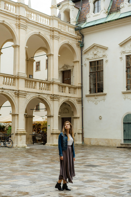 Private Photoshoot Walk Old Town of Graz - A one-hour route through old Graz