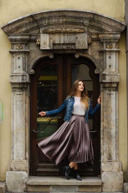 Private Photoshoot Walk Old Town of Graz - Choosing the best time slot