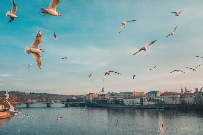 Private Scenic Transfer from Salzburg to Prague with 4h of Sightseeing - Choosing your four hours on the road