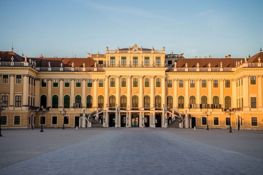 Private Schönbrunn Palace Tour: Entrance included - Key points to know before you book