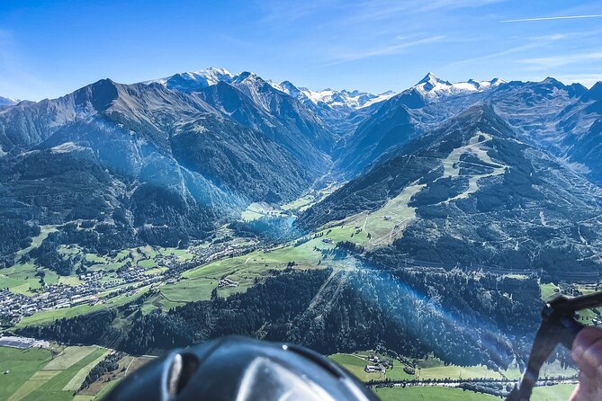 Private tandem flight Classic from the Schmittenhöhe in Zell am See - Landing and Getting Back to the Valley