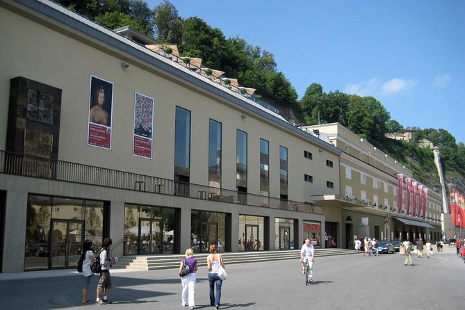 Private Tour: Discover Salzburg and the Stunning Lake District - The guide makes or breaks the day