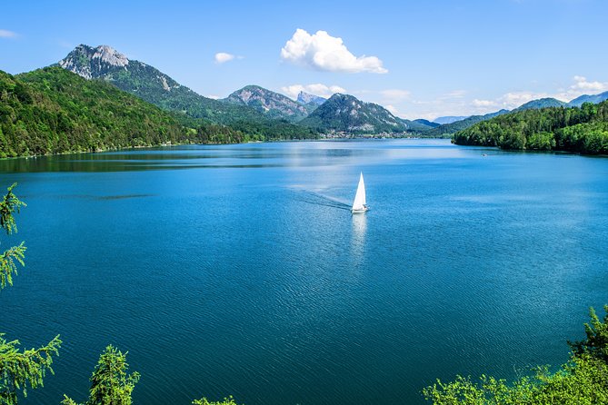 Private Tour Eagle's Nest, Berchtesgaden, Waterfalls, Lake Fuschl - Lake Fuschl and the former hunting lodge