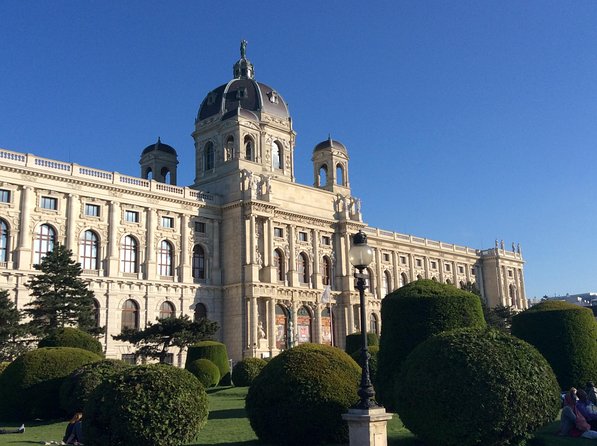 Private Tour of the Picture Gallery of the Fine Arts Museum VIenna (Kunsthistorisches Museum) with an Art Historian - Why this private museum visit feels different