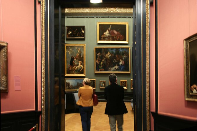 Private Tour of the Picture Gallery of the Fine Arts Museum VIenna (Kunsthistorisches Museum) with an Art Historian - Meeting your guide at Maria-Theresien-Platz
