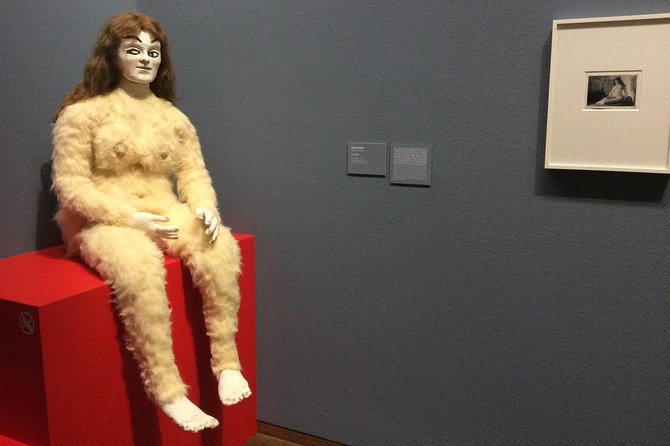 Private Tour with an Art Historian of the Leopold Museum: Gustav Klimt, Egon Schiele and Viennese Art Nouveau - Schiele and the questions that still cause trouble